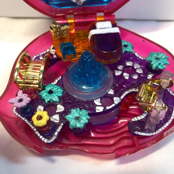Polly pocket vintage rose compact vintage toy no figures, has damage, 1996 - Picture 14 of 14